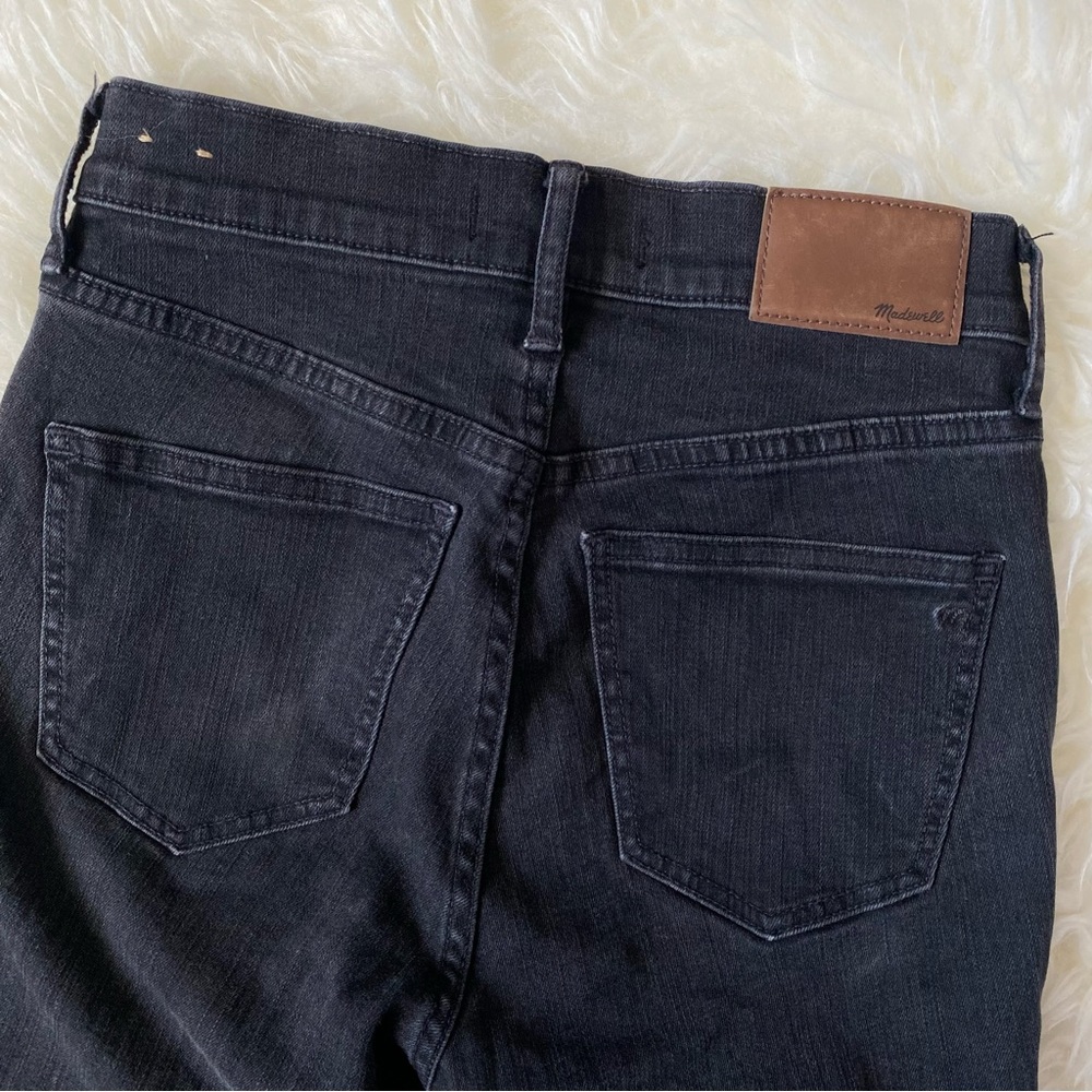 Madewell 9” high-rise skinny jeans in Black Sea, size 25 - Picture 4 of 11